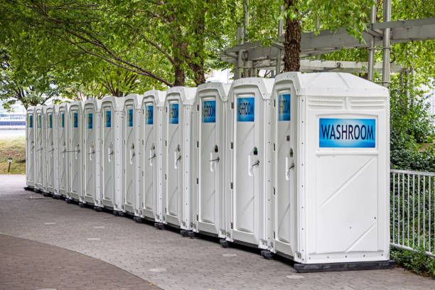 Best Porta potty rental near me  in Lake Arrowhead, ME